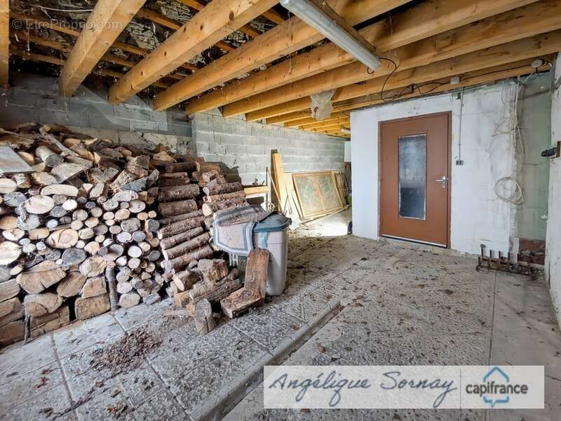 Maison à SAINT-JULIEN