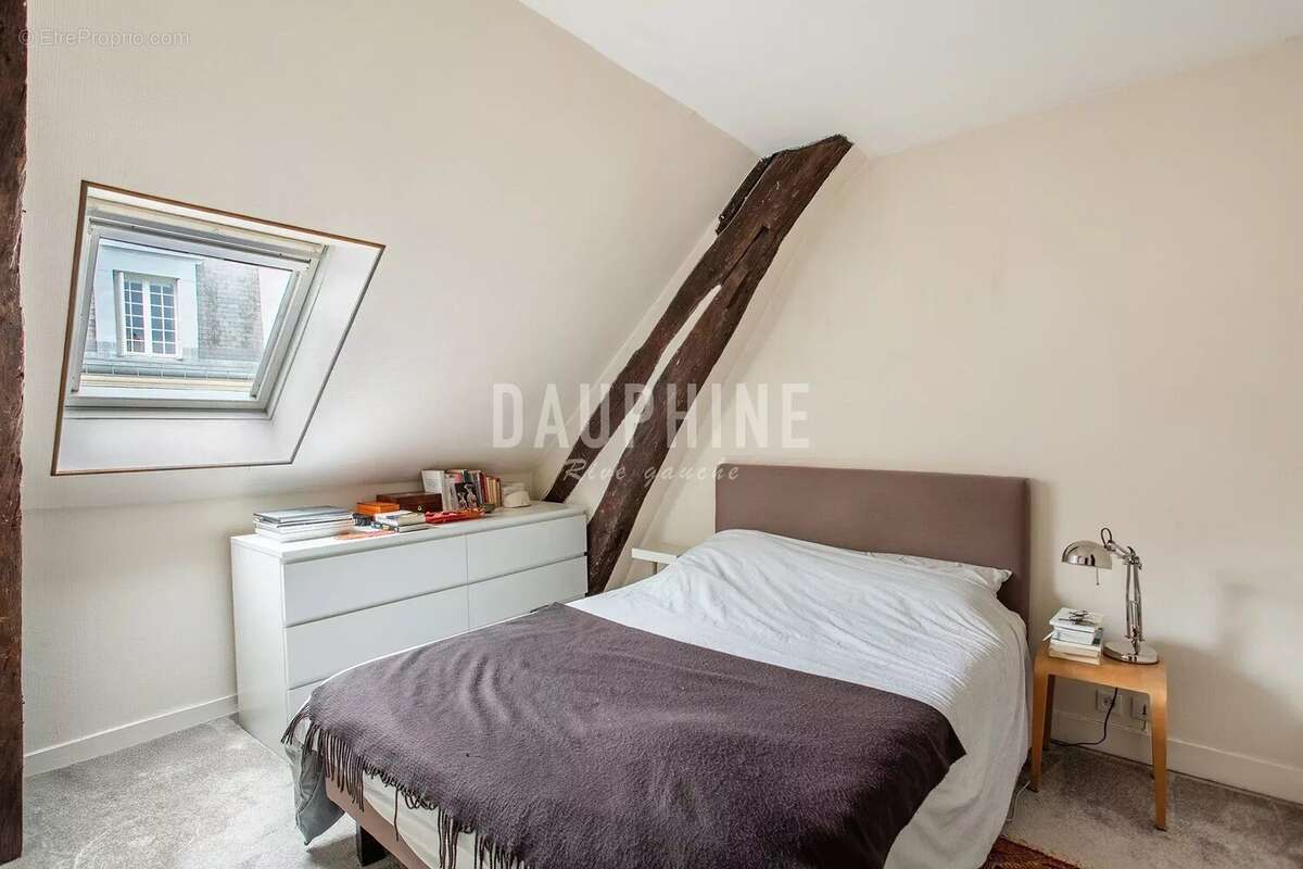 Appartement à PARIS-7E