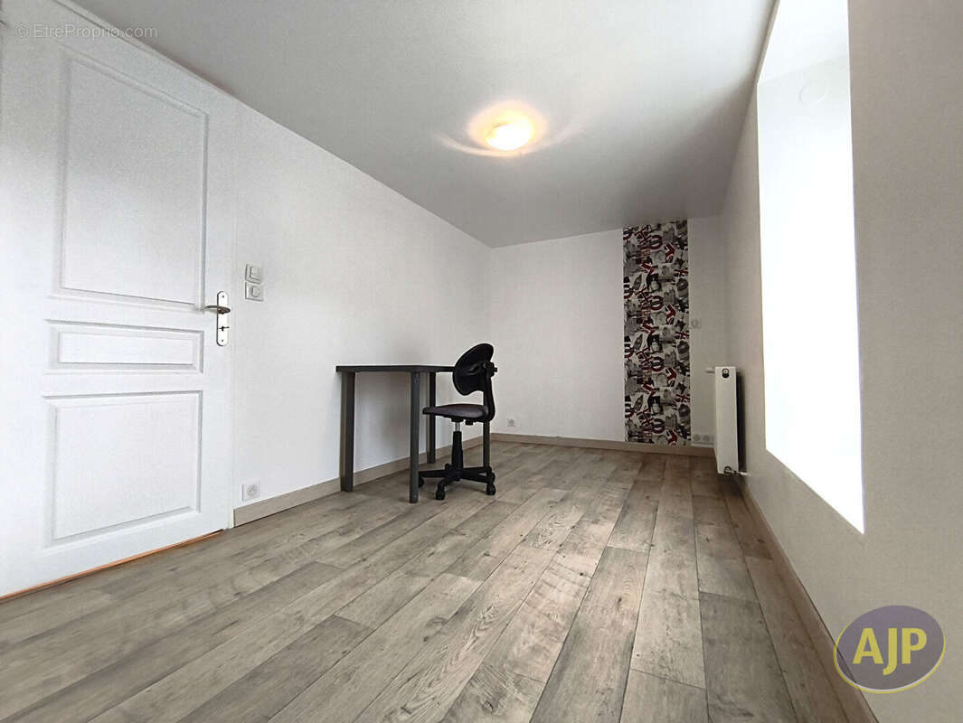 Maison à LA MEZIERE