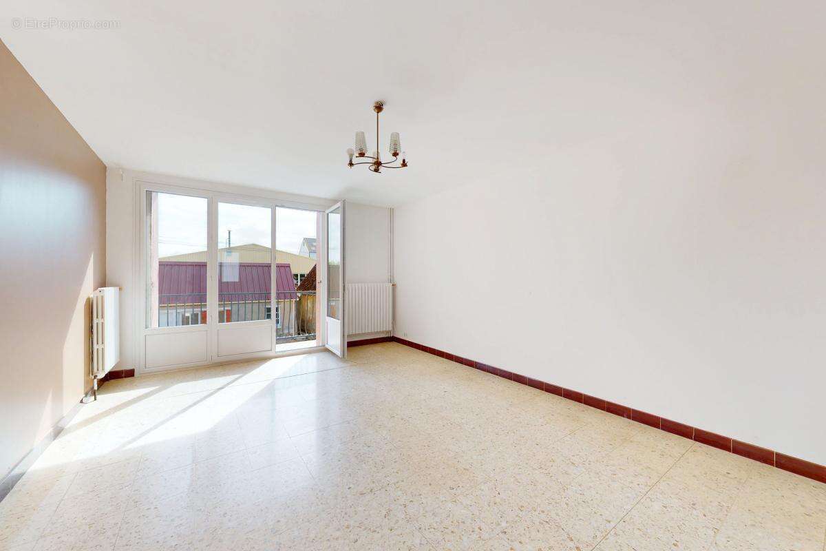 Maison à LA BOURDINIERE-SAINT-LOUP