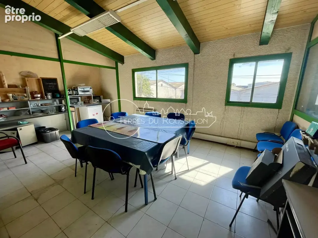 Entrepot spacieux 1531 m2 avec chambres froides polygone nord - photo 9