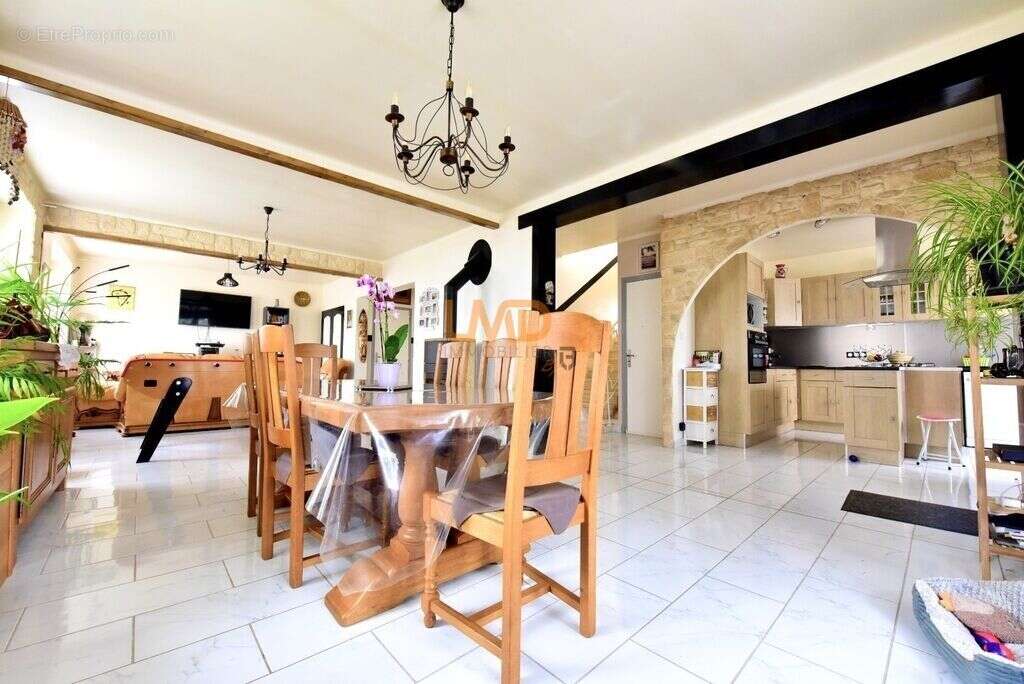 Maison à REQUISTA