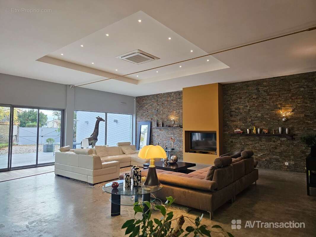 Maison à CHATELLERAULT