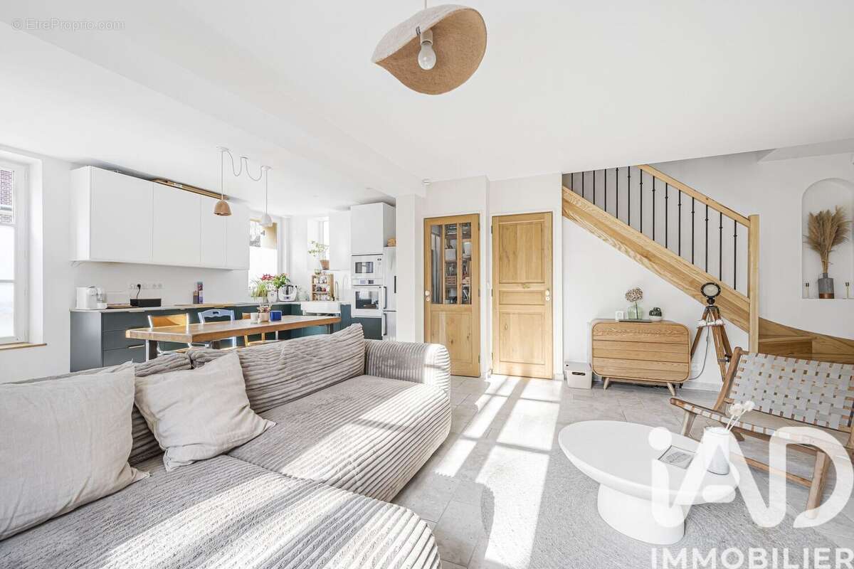 Photo 2 - Maison à LA CELLE-SAINT-CLOUD