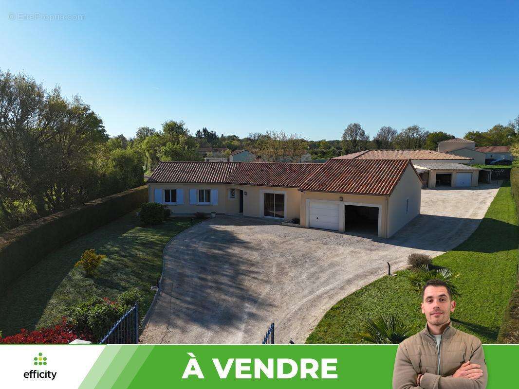 Maison 135 m² à Marnay  - photo 2