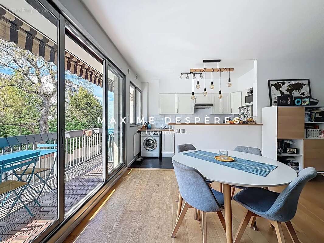 Appartement à NEUILLY-SUR-SEINE