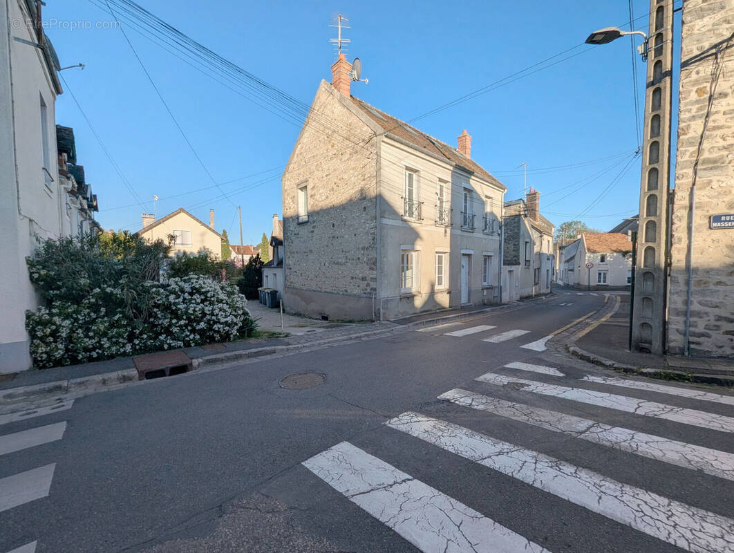 Photo 1 - Maison à FONTAINEBLEAU