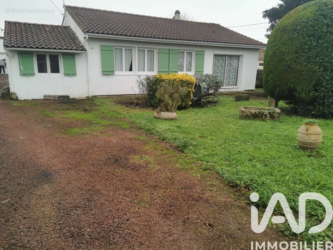 Photo 1 - Maison à MARENNES