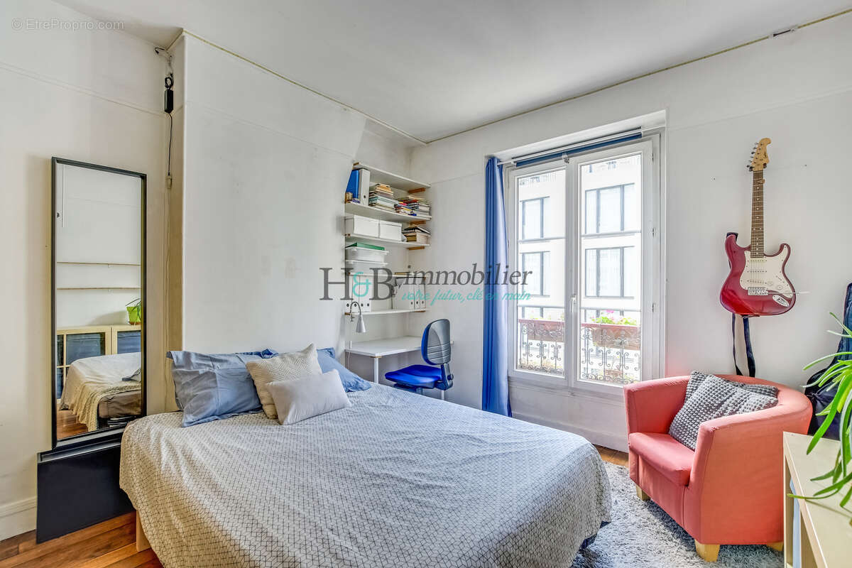 Appartement à PARIS-10E