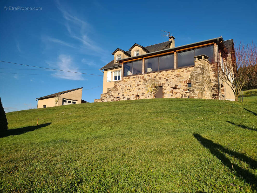 Maison à MONTROZIER