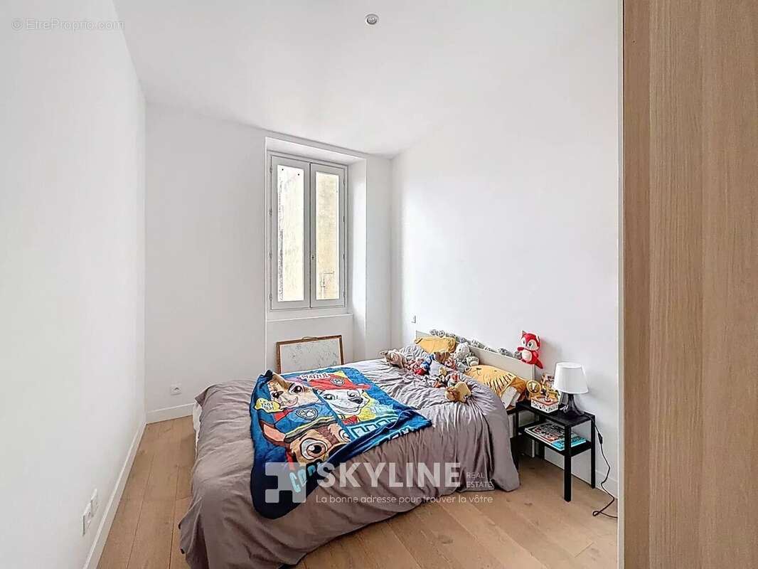 Appartement à MARSEILLE-6E