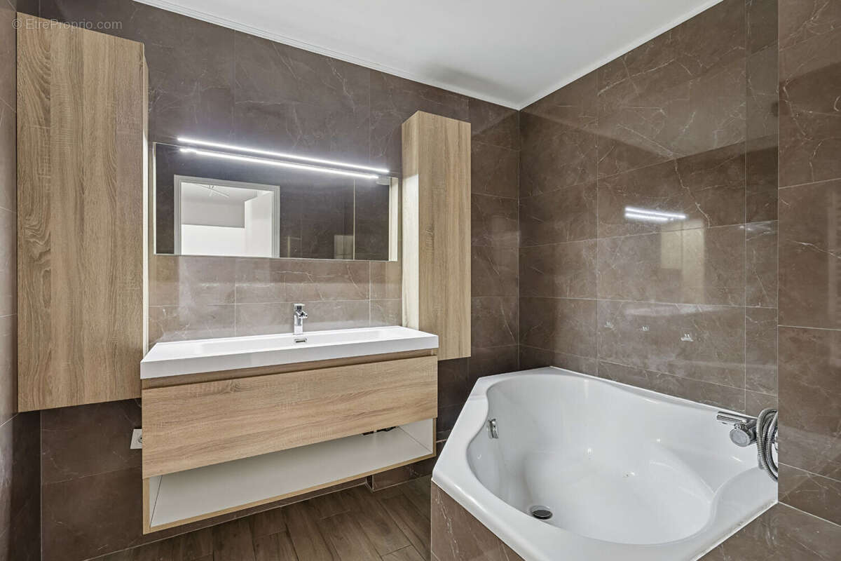 Appartement à ROMAINVILLE