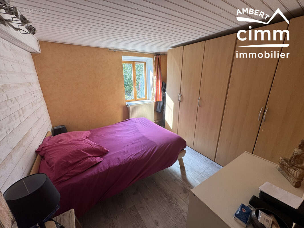 Maison à MEDEYROLLES