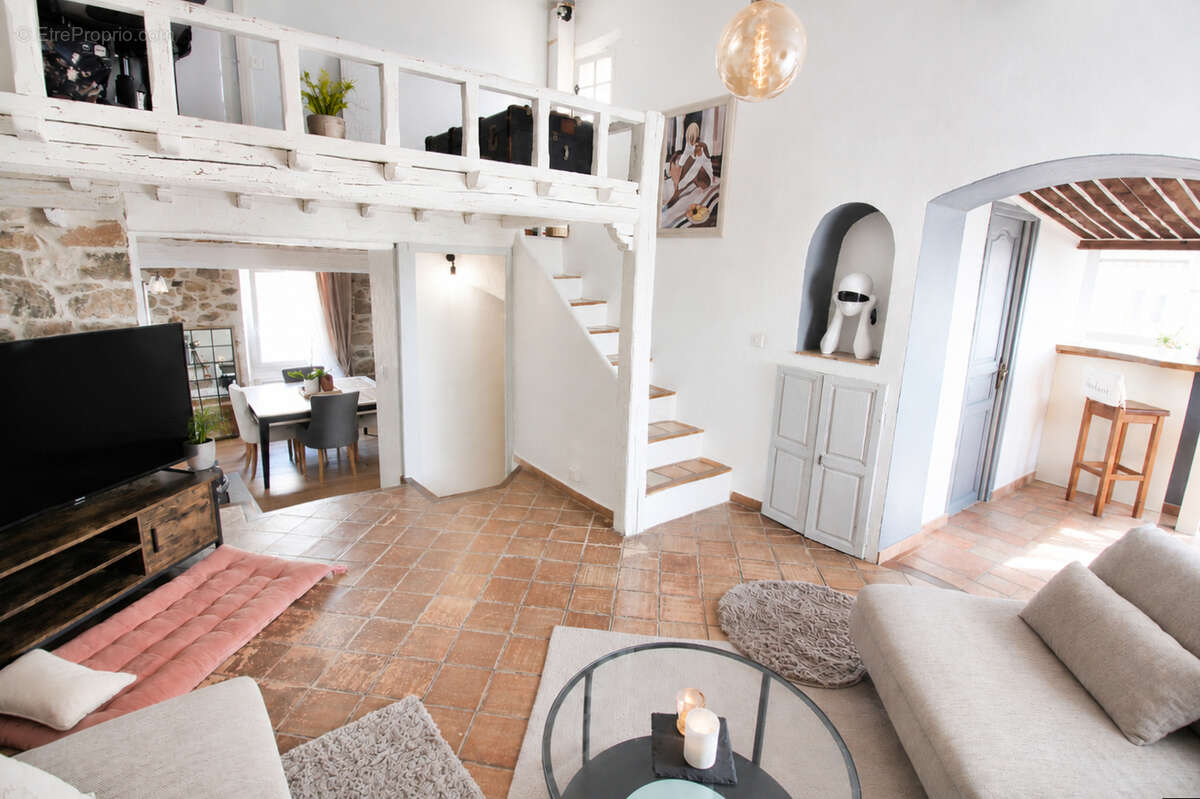 Maison à PEYMEINADE