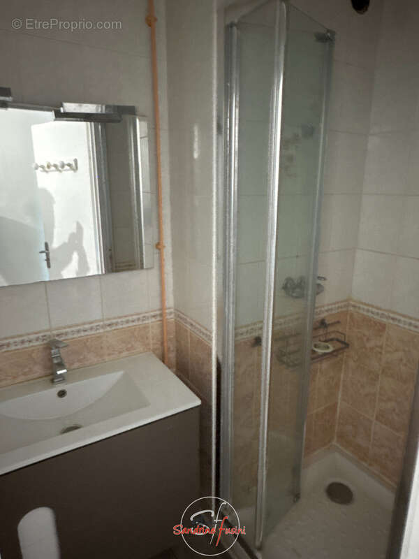 Appartement à CARROS