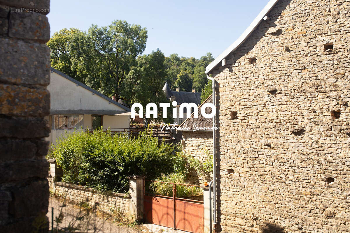 Maison 88 m² à Bussy-Le-Grand  - photo 2