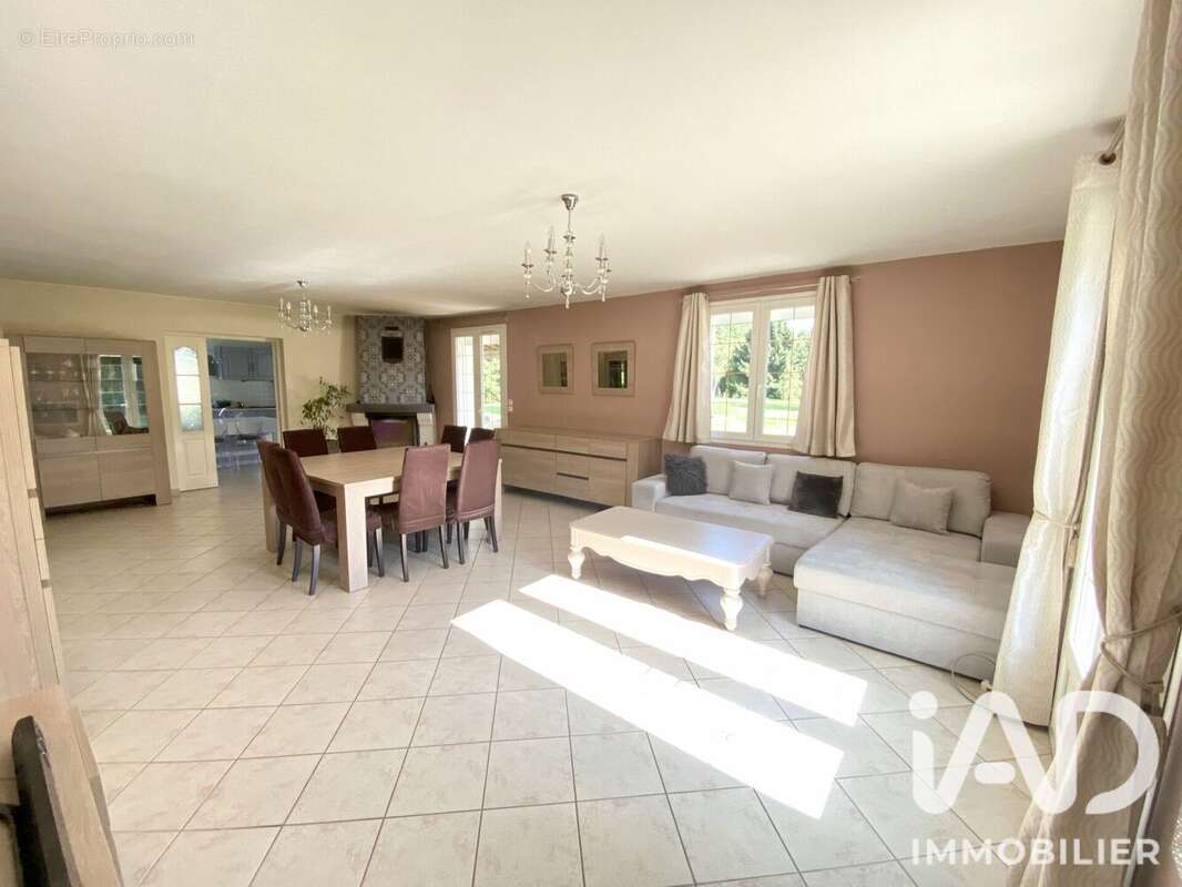 Maison 177 m² à Coincy  - photo 6