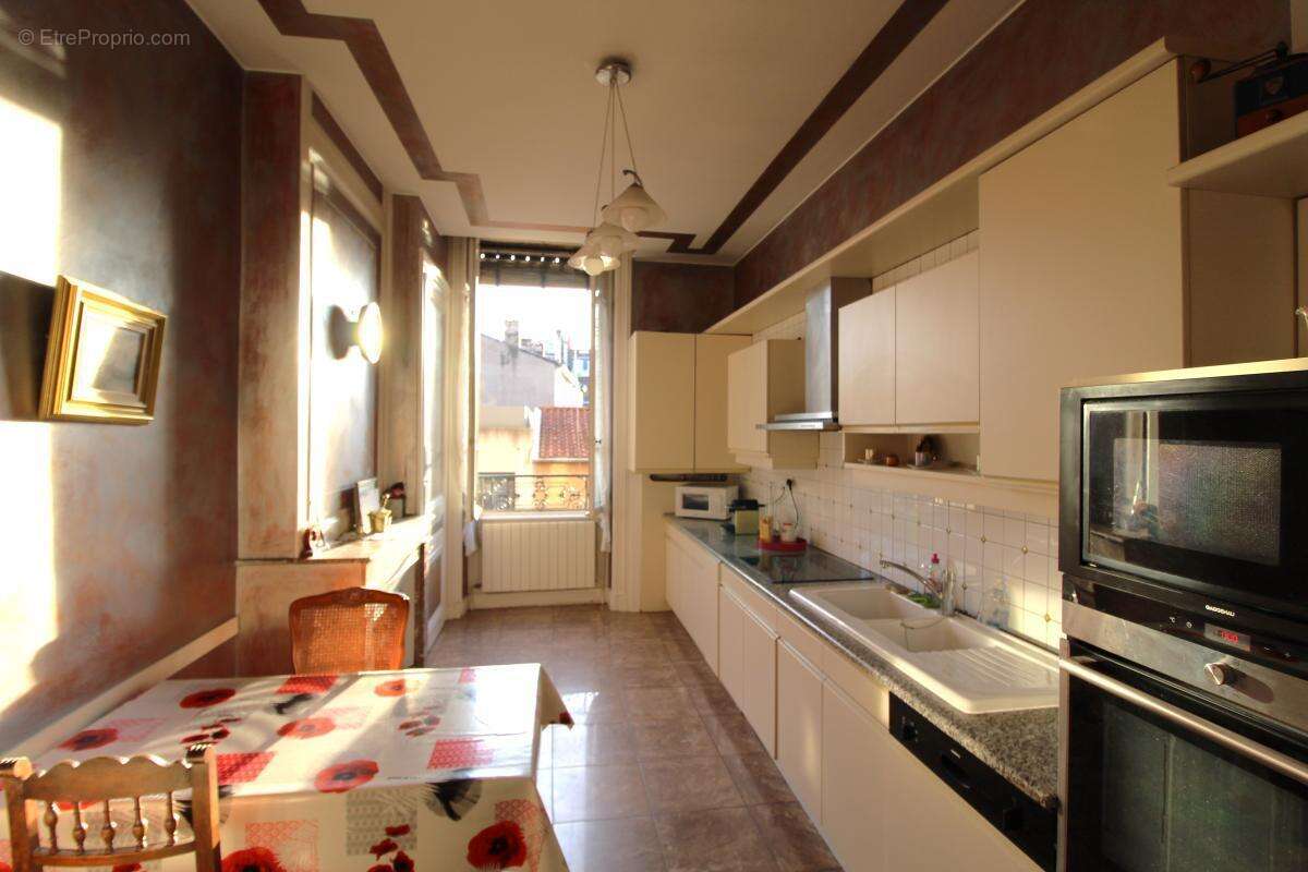 Appartement à LYON-7E