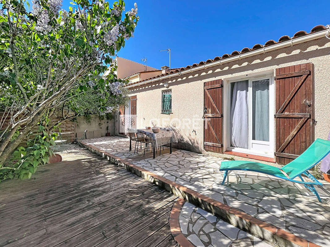 Maison à VILLENEUVE-LA-RIVIERE