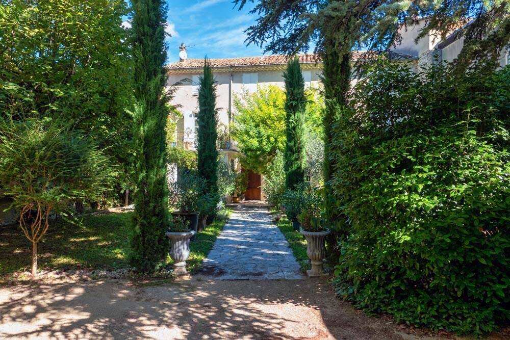 Maison à VAISON-LA-ROMAINE
