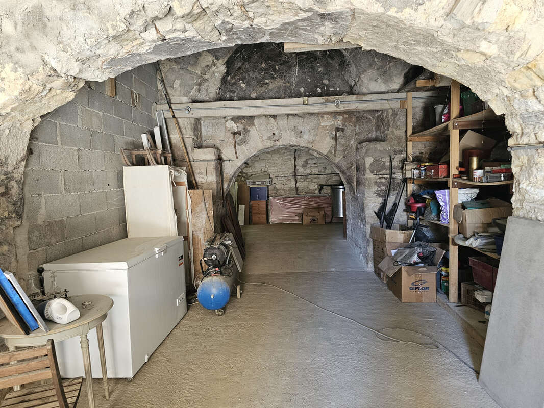 Appartement à EGUILLES
