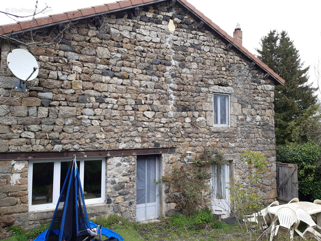 Maison à COUCOURON
