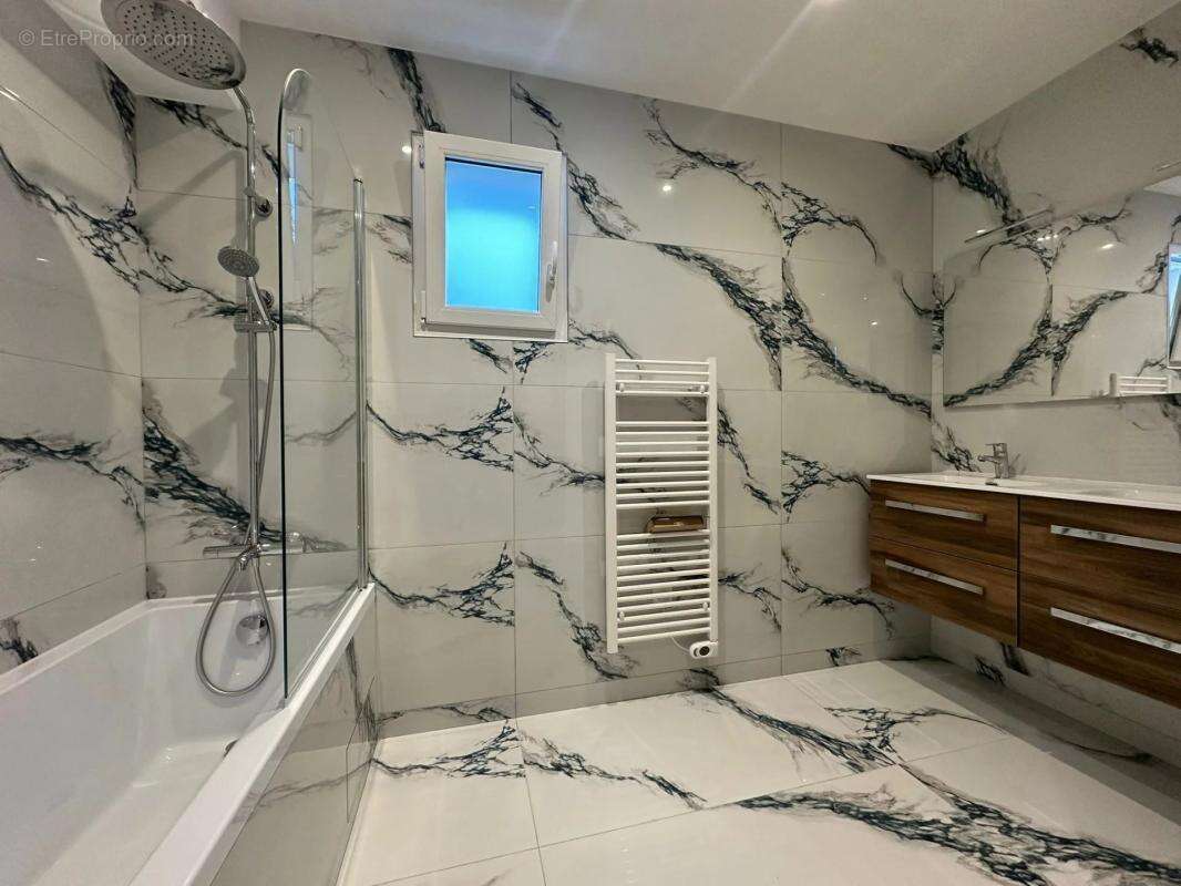 Appartement à GRESY-SUR-AIX