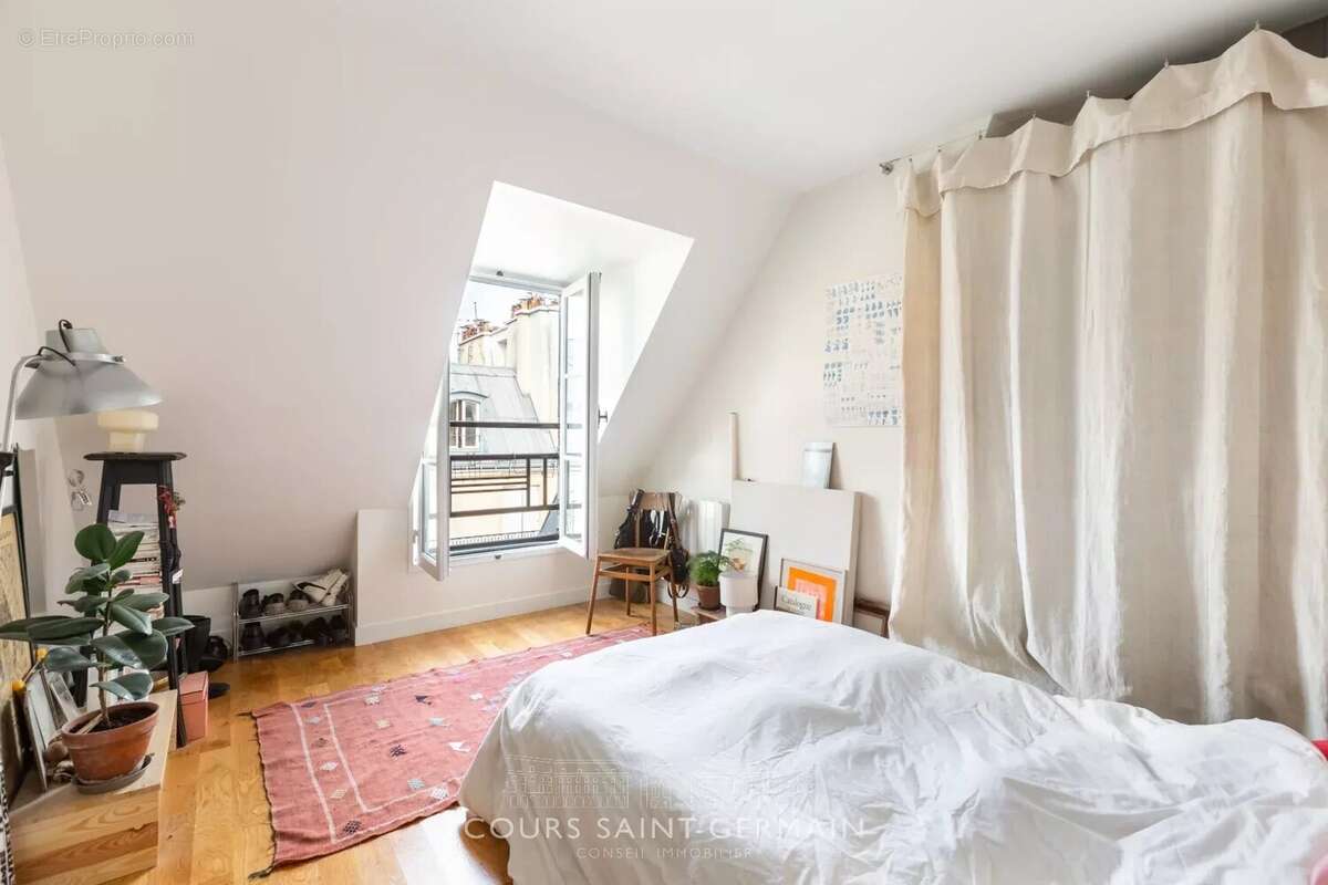 Appartement à PARIS-11E