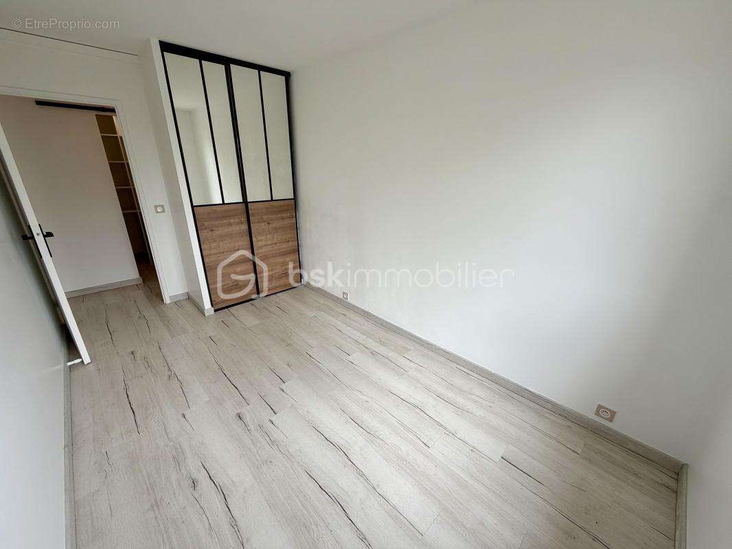 Appartement à MOISSY-CRAMAYEL