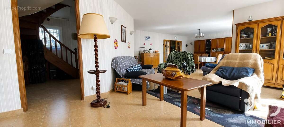 Maison 160 m² à Aynac  - photo 3