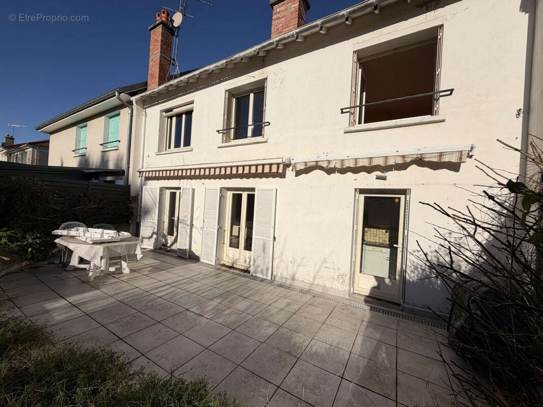 Maison à BELLERIVE-SUR-ALLIER