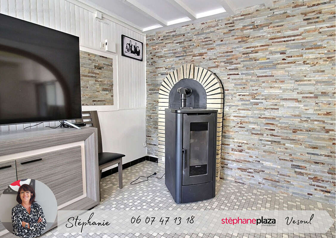 Maison à VERNOIS-SUR-MANCE