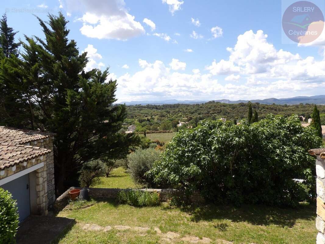 Maison à VEZENOBRES