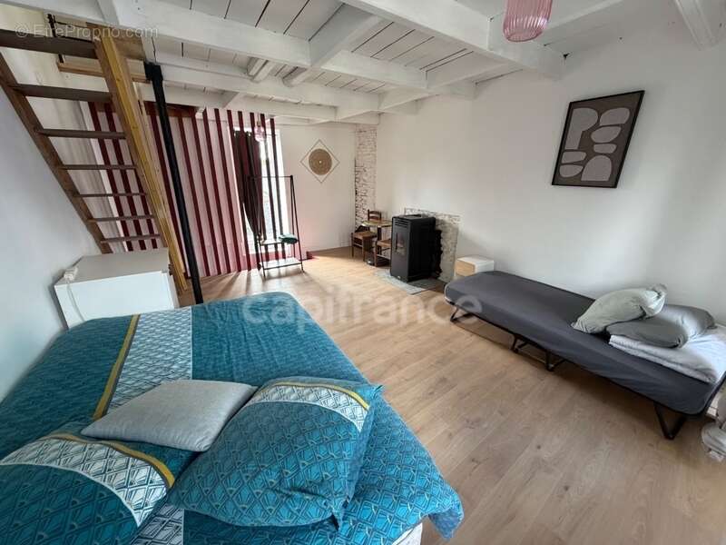 RARE SUR LE MARCHÉ - Maison à vendre 5 pièces avec studio indépendant en rez-de-chaussée - photo 8
