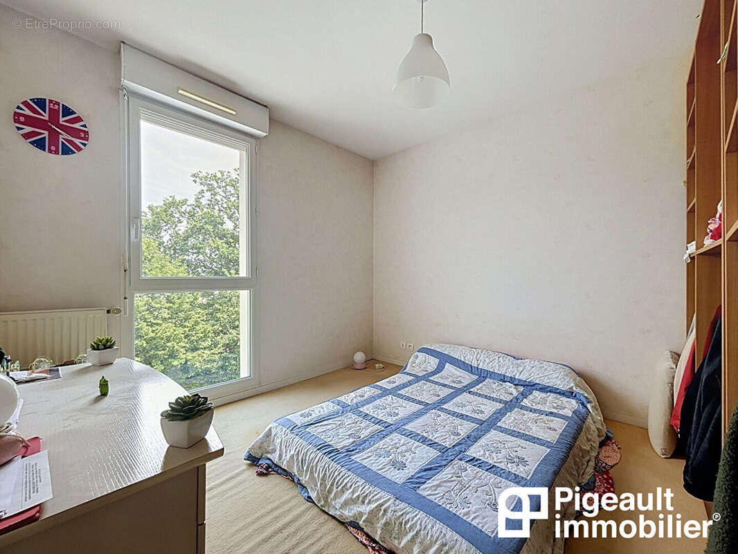 Appartement T4 à vendre - 3 chambres - Montgermont - Balcon - Garage - photo 6