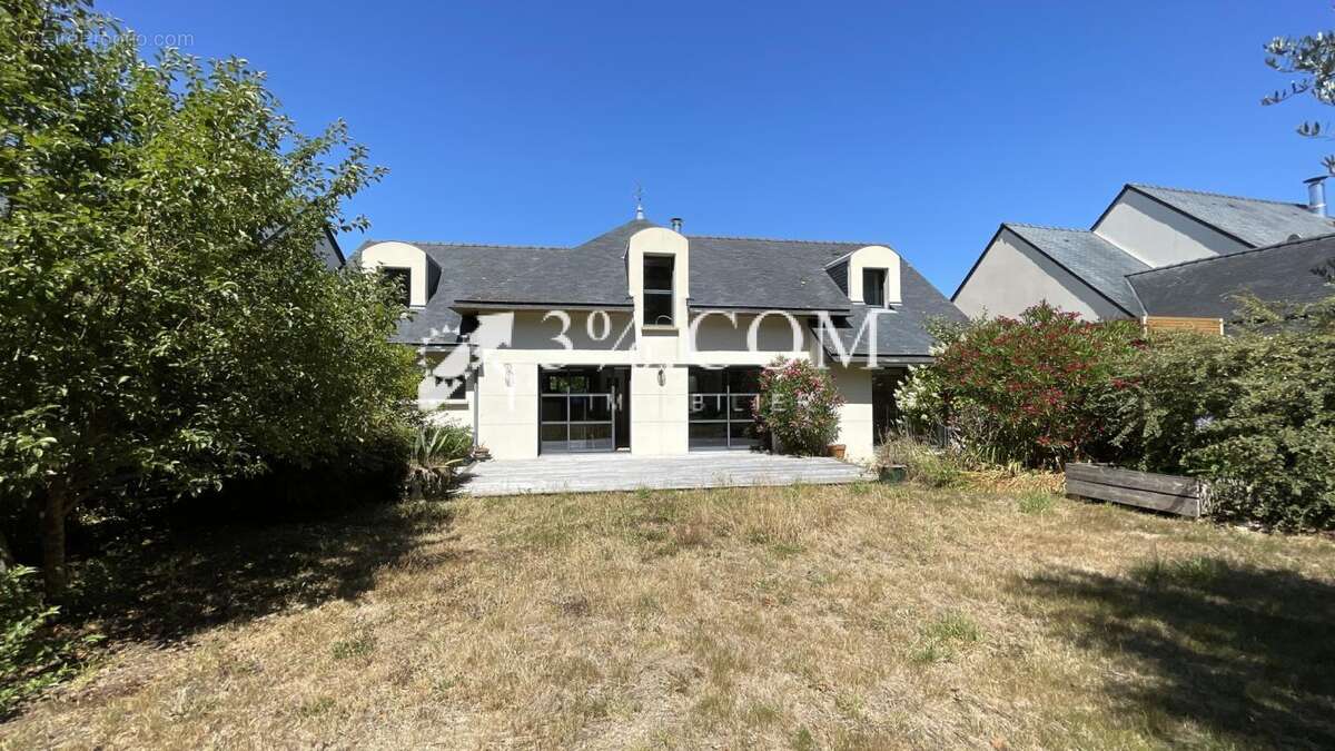 Maison à LARMOR-BADEN