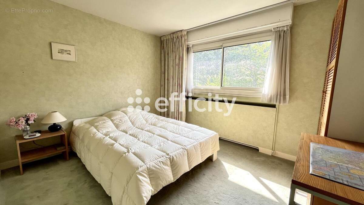 Maison à LOUVECIENNES