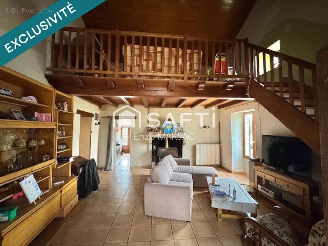 Photo 1 - Maison à SURIN