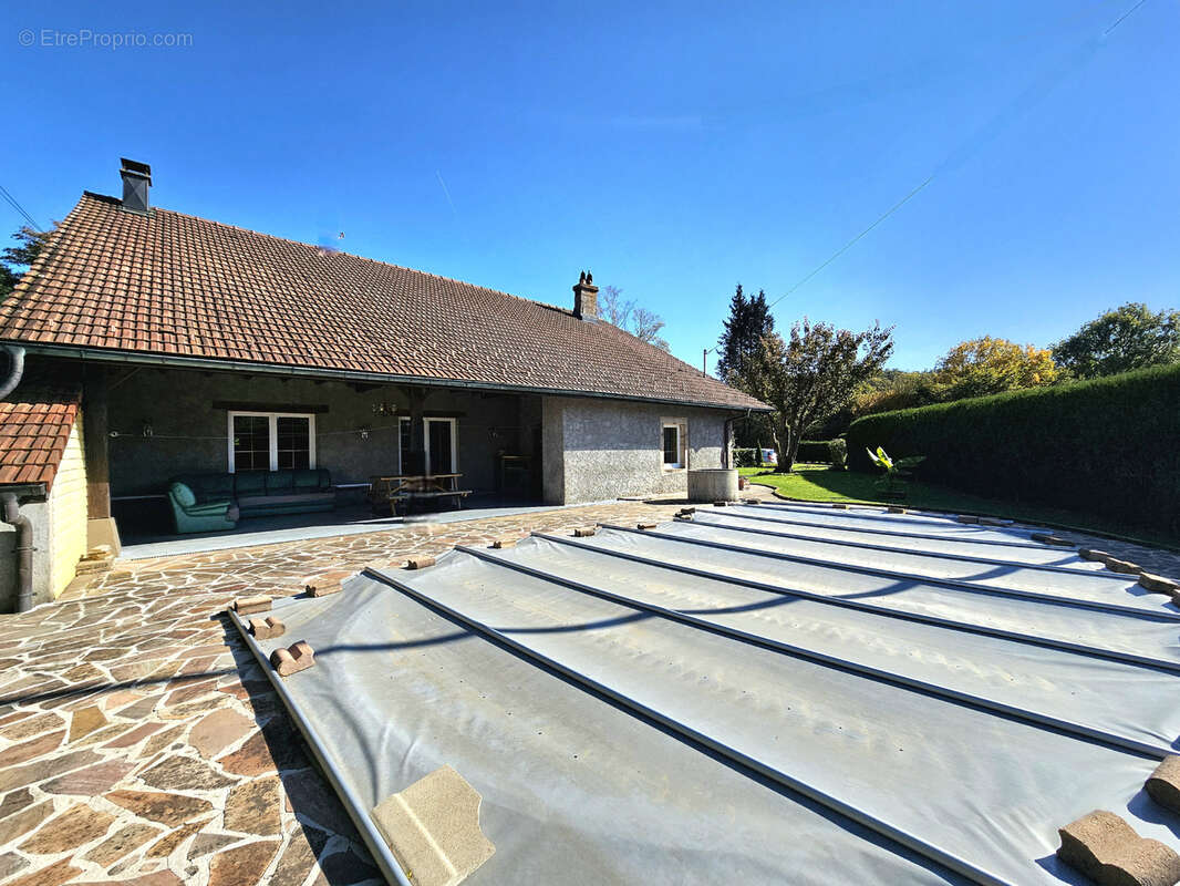 Maison à CHAMPAGNEY