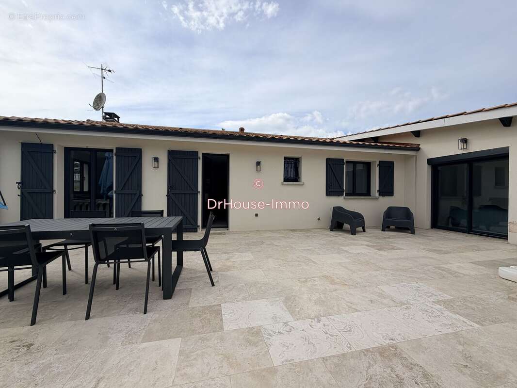 Maison 110 m² à Artigues-Pres-Bordeaux  - photo 19