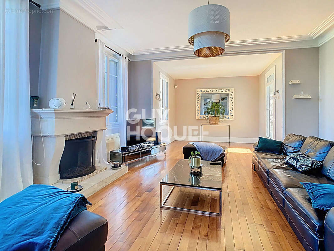 Maison à VILLERS-COTTERETS