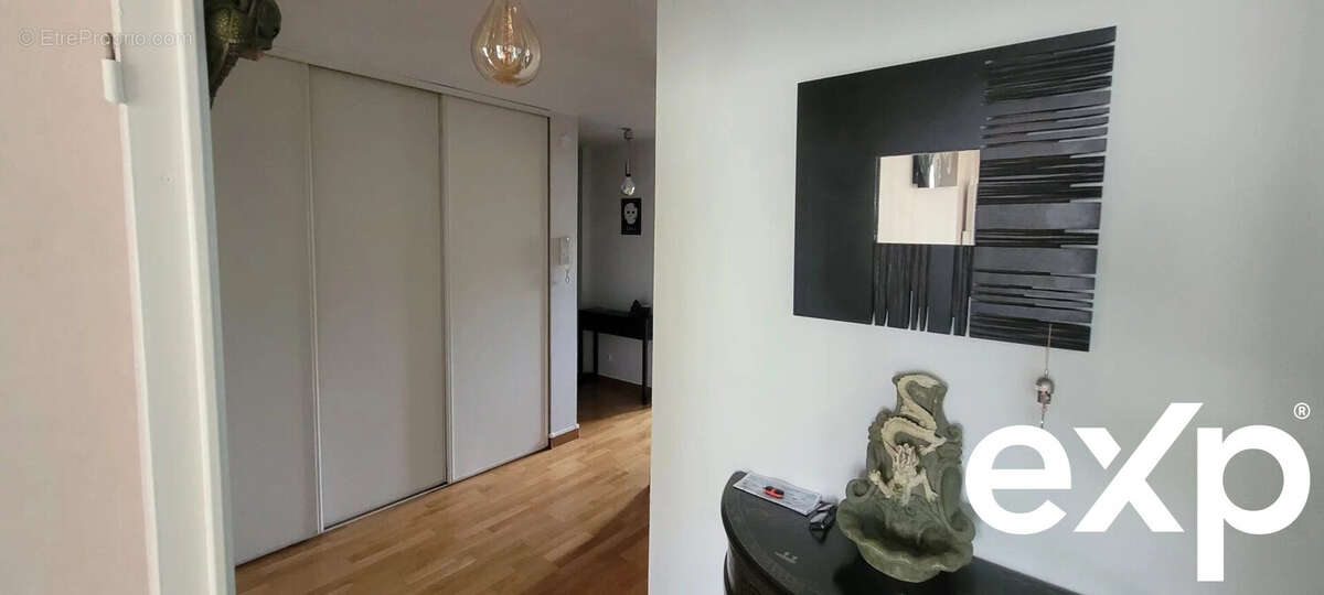 Appartement à LA GARENNE-COLOMBES