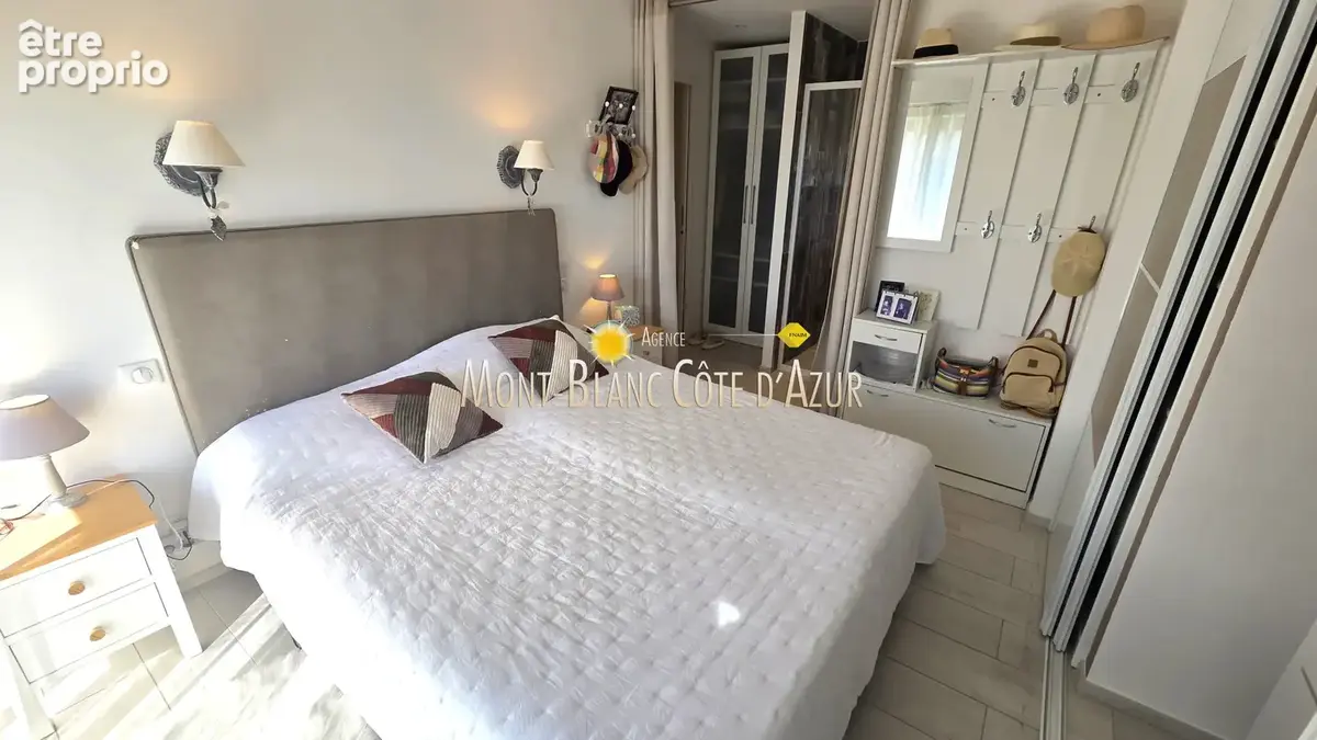 Appartement type villa sur le toit de 80 m2 environ, 3 chambres, vue mer, terrasse 100 m2, garage, cave - photo 16
