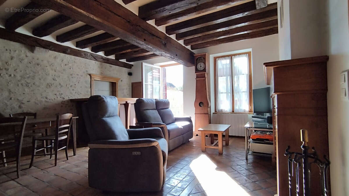 Maison à CHEVANNES