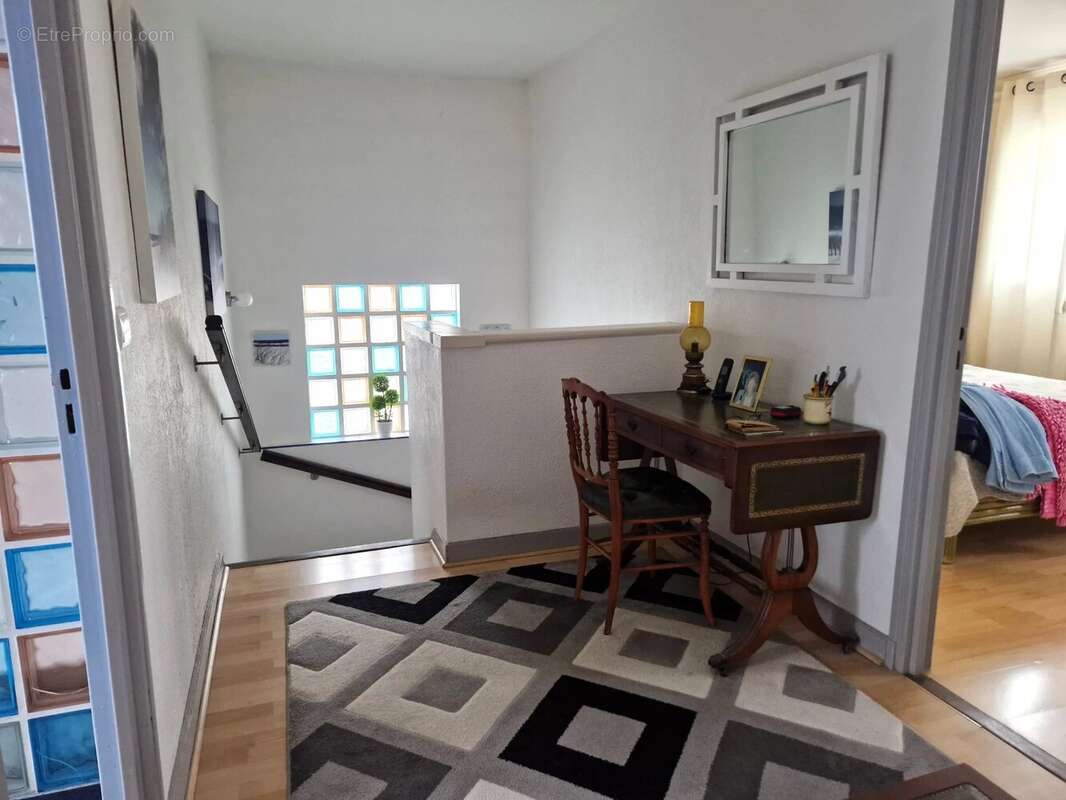 Maison à MAGNY-LES-HAMEAUX