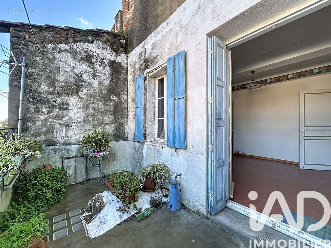 Maison 130 m² à Corbere-Les-Cabanes  - photo 5
