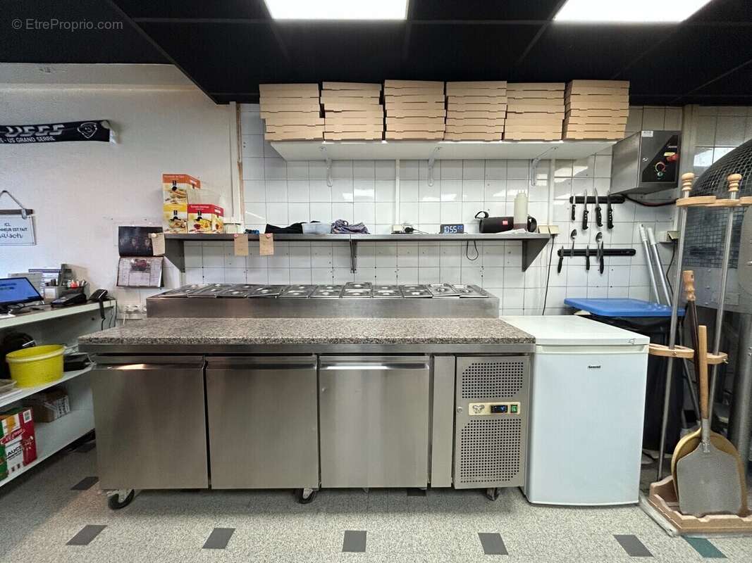 Commerce à HAUTERIVES