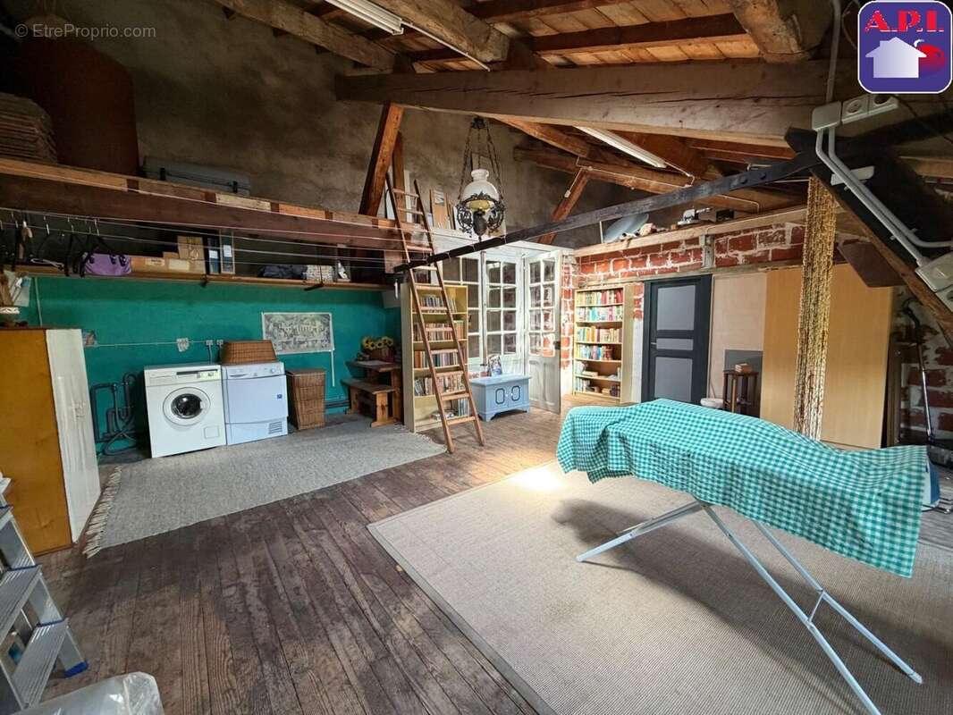Maison à CRAMPAGNA