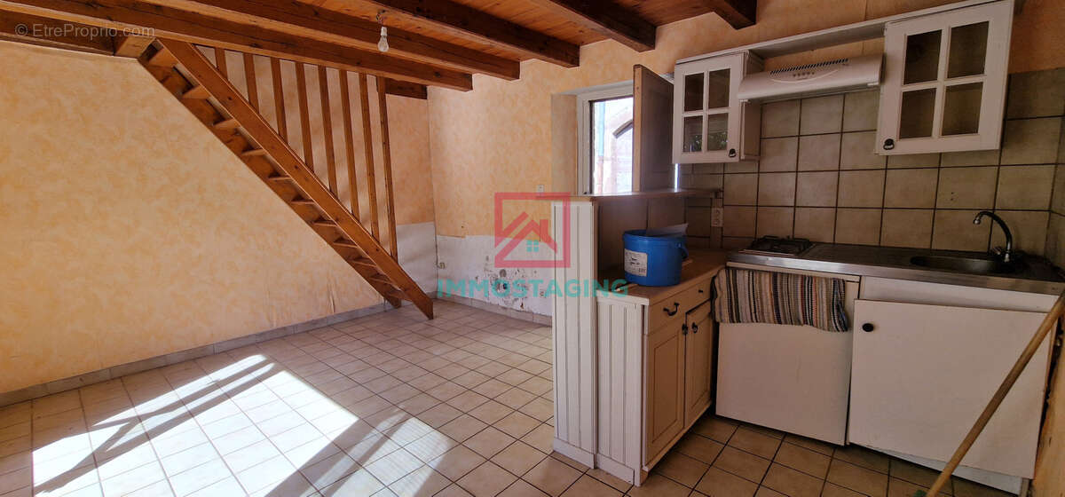 Maison à SAINT-SERNIN-SUR-RANCE