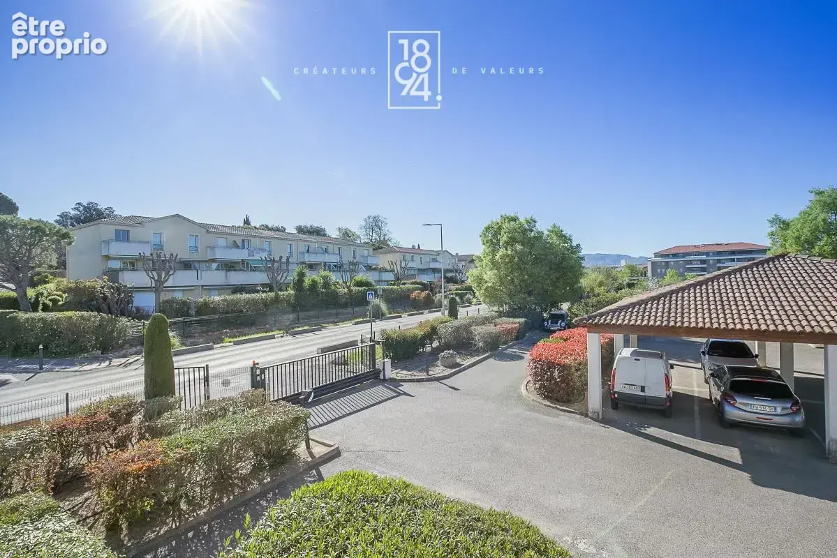 Appartement À Vendre T3 65m2 ascenseur et place de parking technopole de château Gombert - photo 13